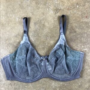 Wacoal Retro Chic Underwire Bra in Silver/Gray
Size: 40D